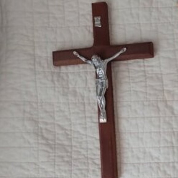 Handmade 8" Wooden Crucifix with Handmade 19.25" Rosary Beads Kids Women Men - Picture 2 of 6
